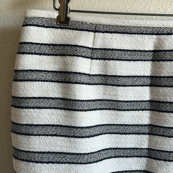 Calvin Klein Skirt - Picture 2 of 12